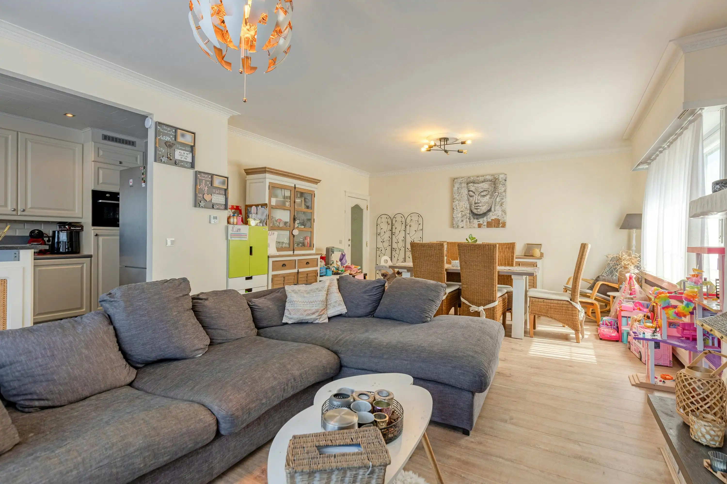 Appartement met  3 slaapkamers te koop in Hoevenen! foto 7