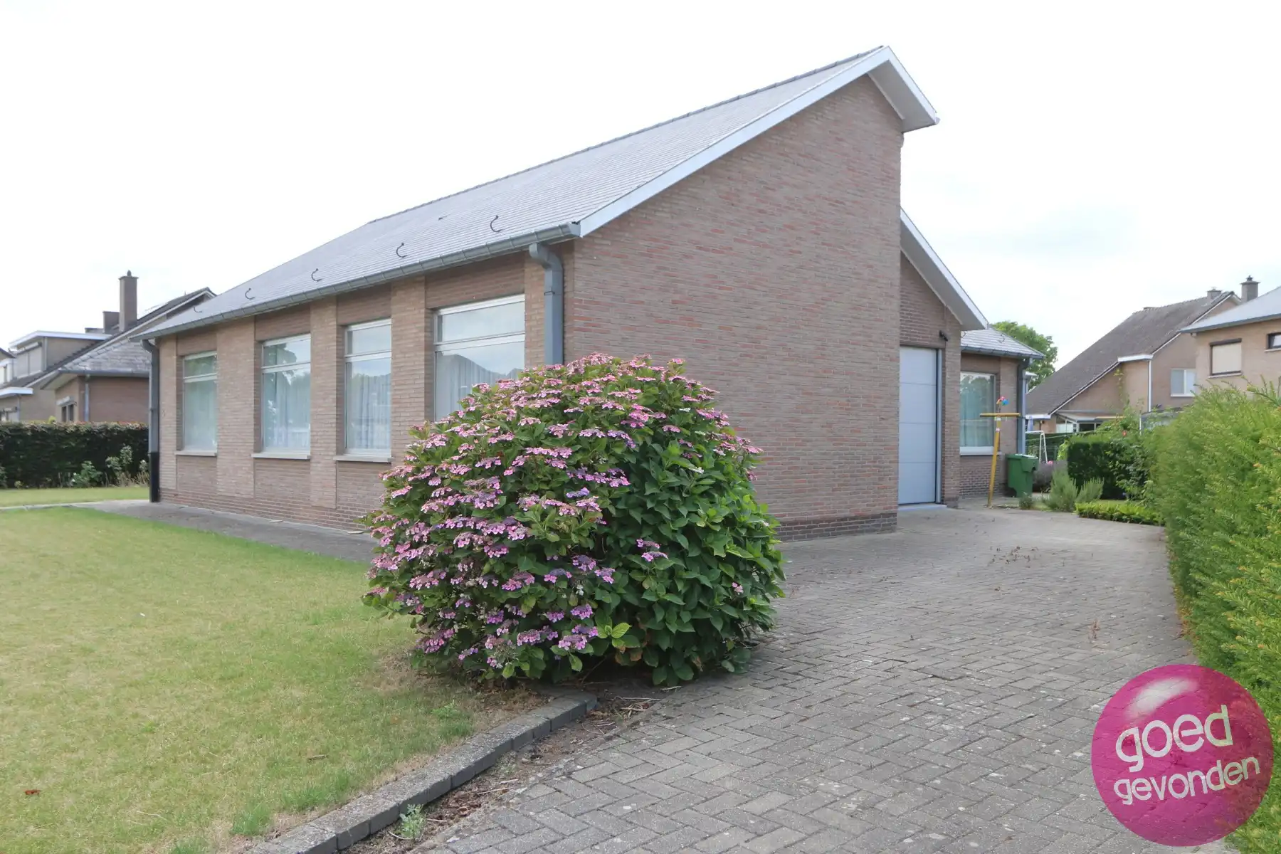 GELIJKVLOERSE WONING - 4 SLK - TUIN - GARAGE - CENTRAAL - RUST foto 26