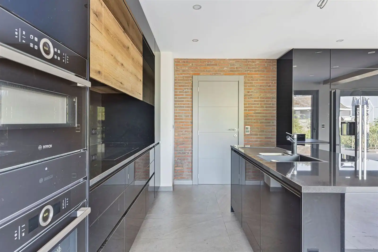 Gerenoveerde villa (450m²) met 4 à 5 slaapkamers op 17a 05ca foto 11