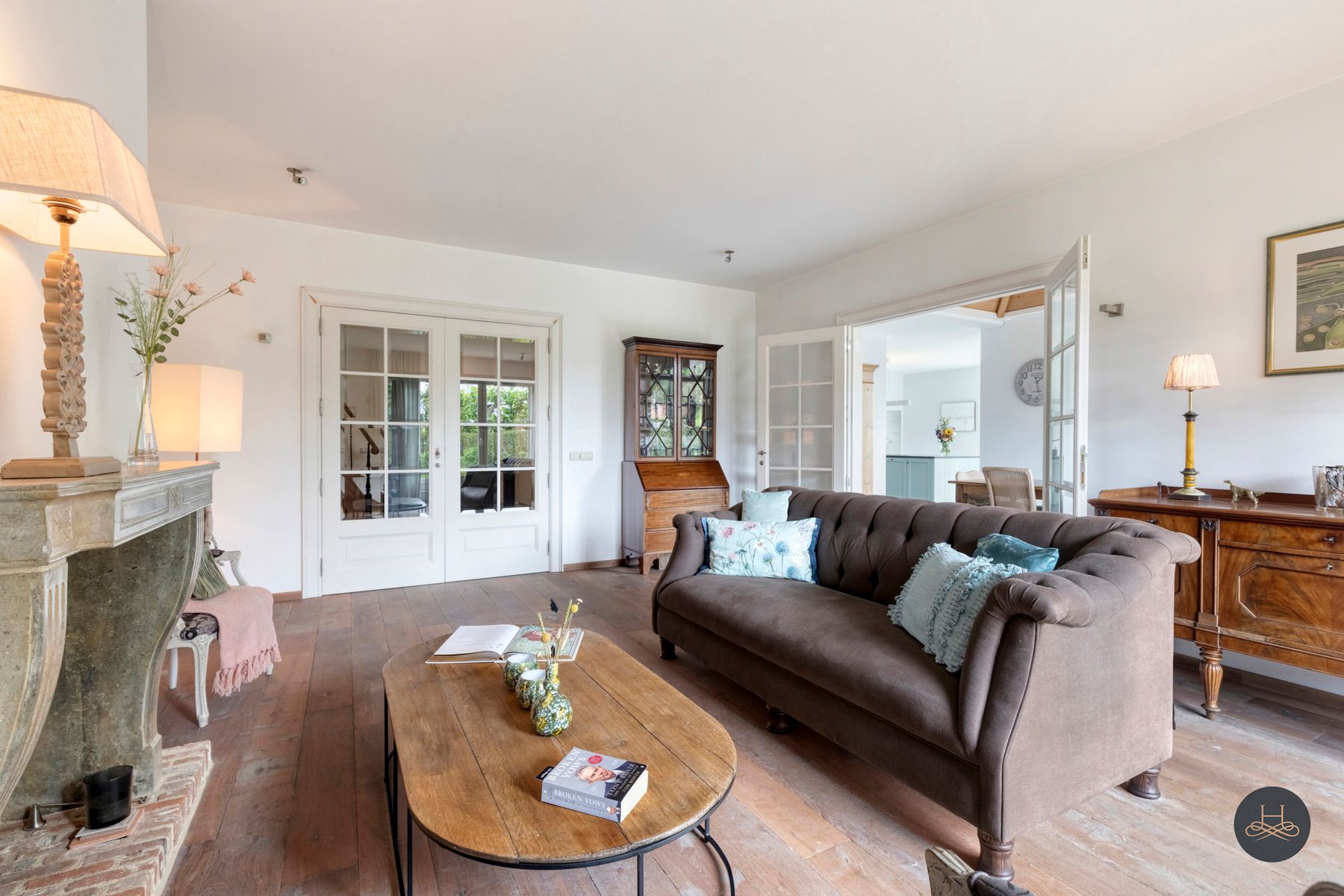 Exclusieve prachtig afgewerkte pastorijwoning met grote tuin foto 6