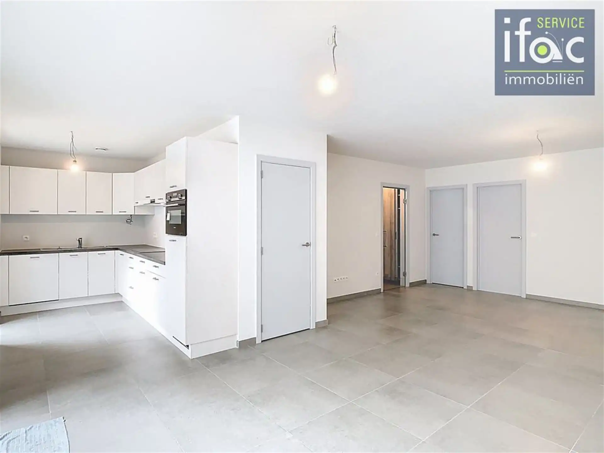 Modern en ruim appartement foto 2