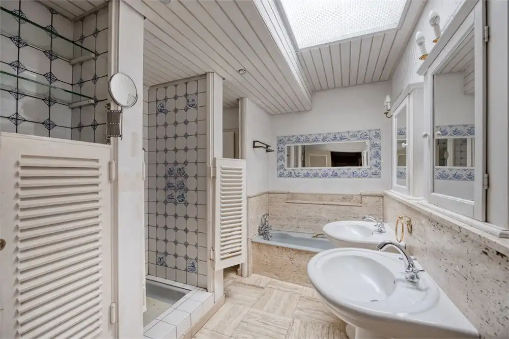 Riant appartement aan de stadsrand foto 9