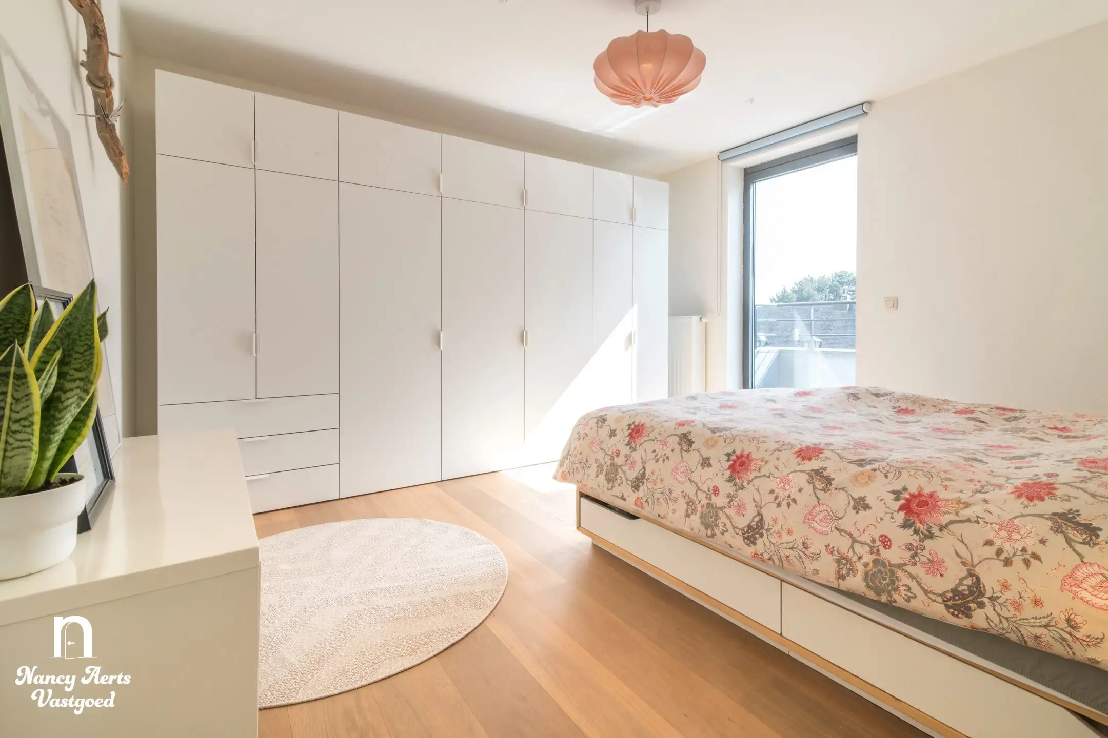 Lichtrijk penthouse met groot rondom terras en 2 parkings foto 15