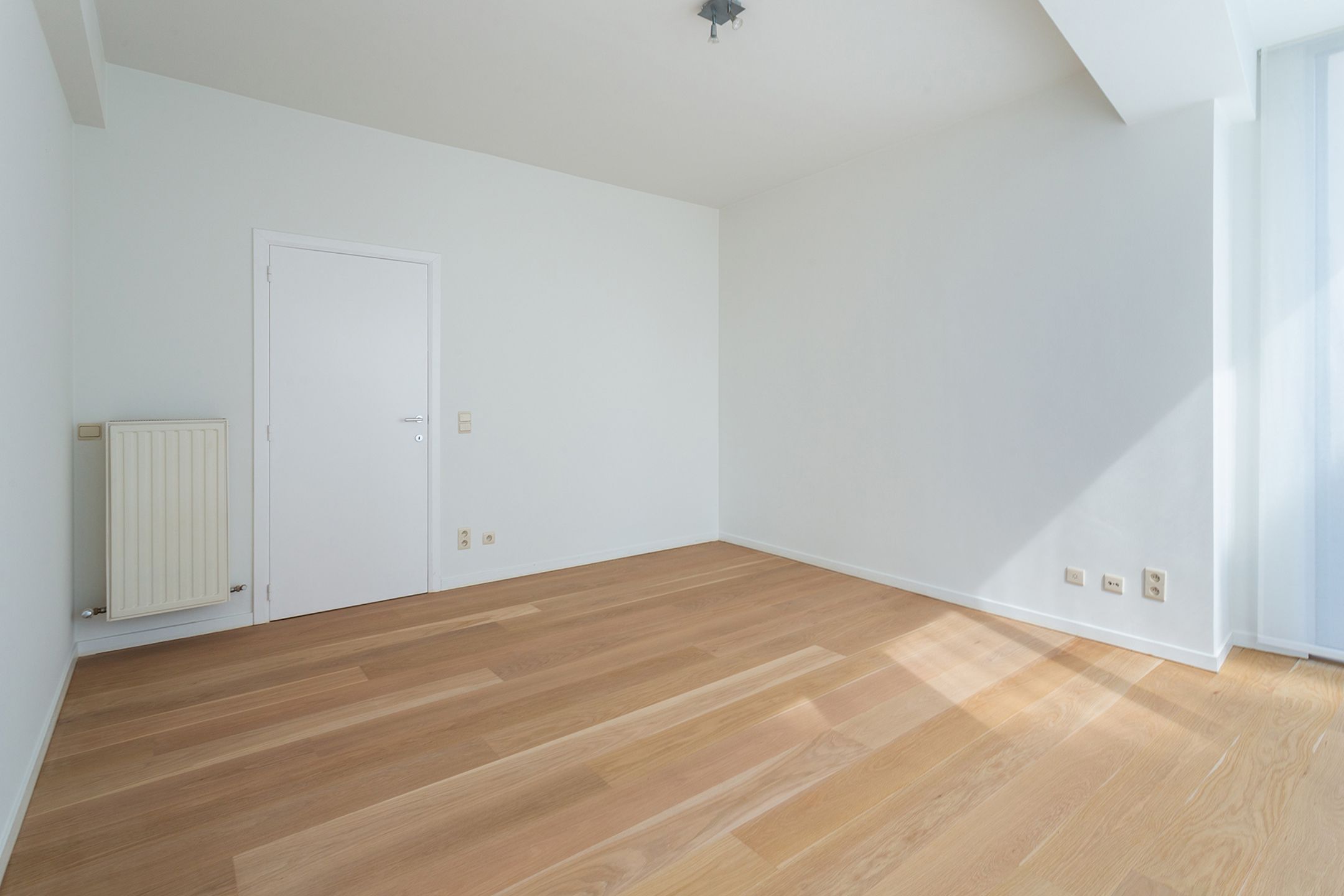 Prachtig hoekapp (161m²) met zicht op de Schelde en met terras foto 25