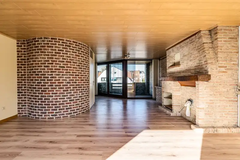 Op te frissen woning met perceel bouwgrond foto 5