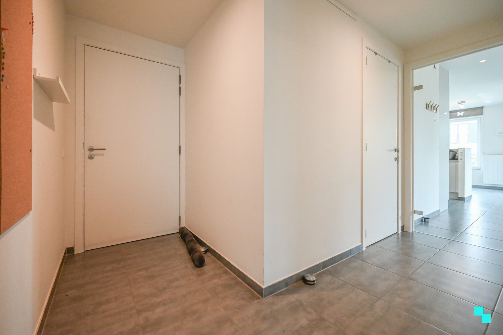 Energiezuinig tweeslaapkamer appartement met tuin te Izegem foto 3