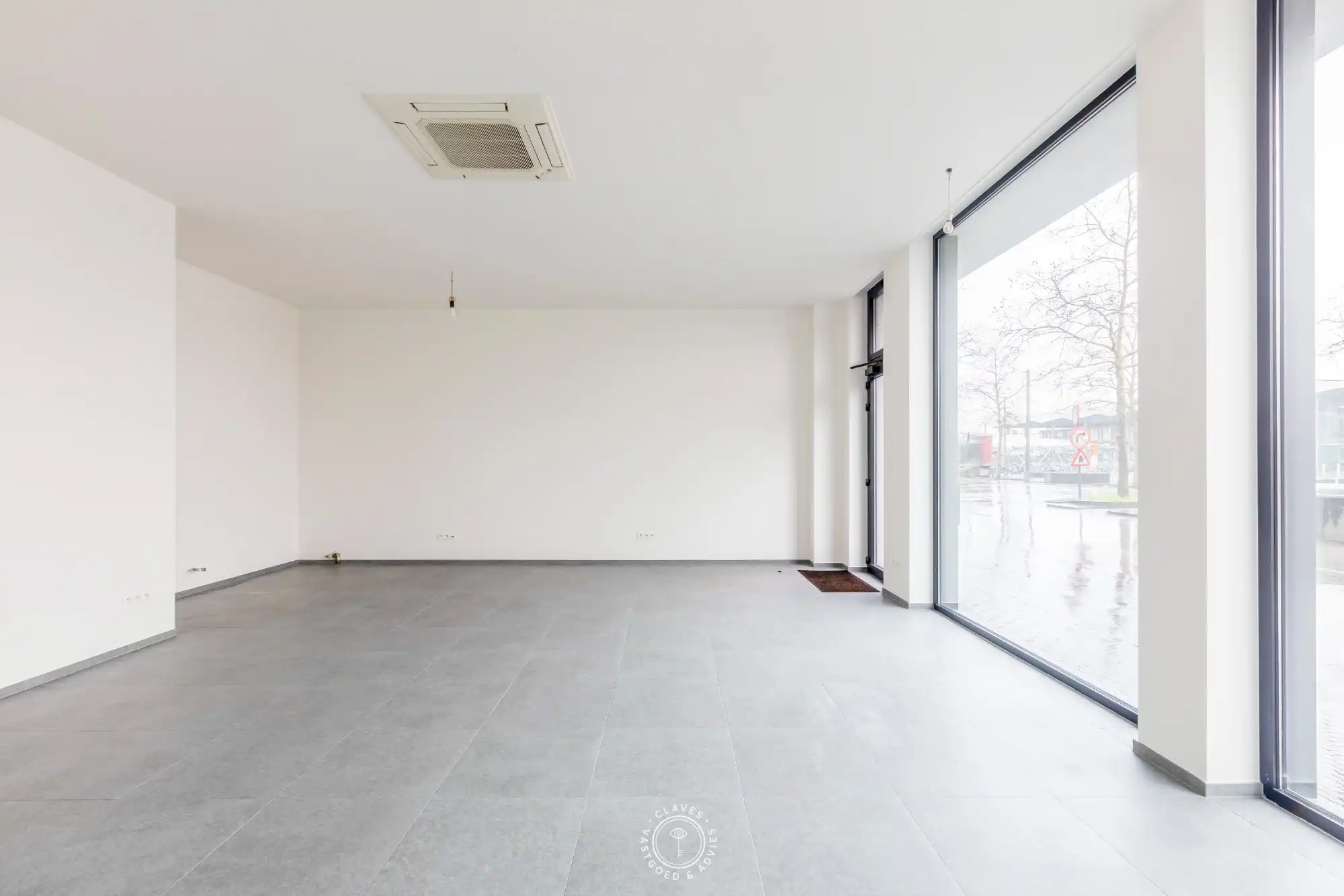 Handelspand te huur – topligging aan station foto 5