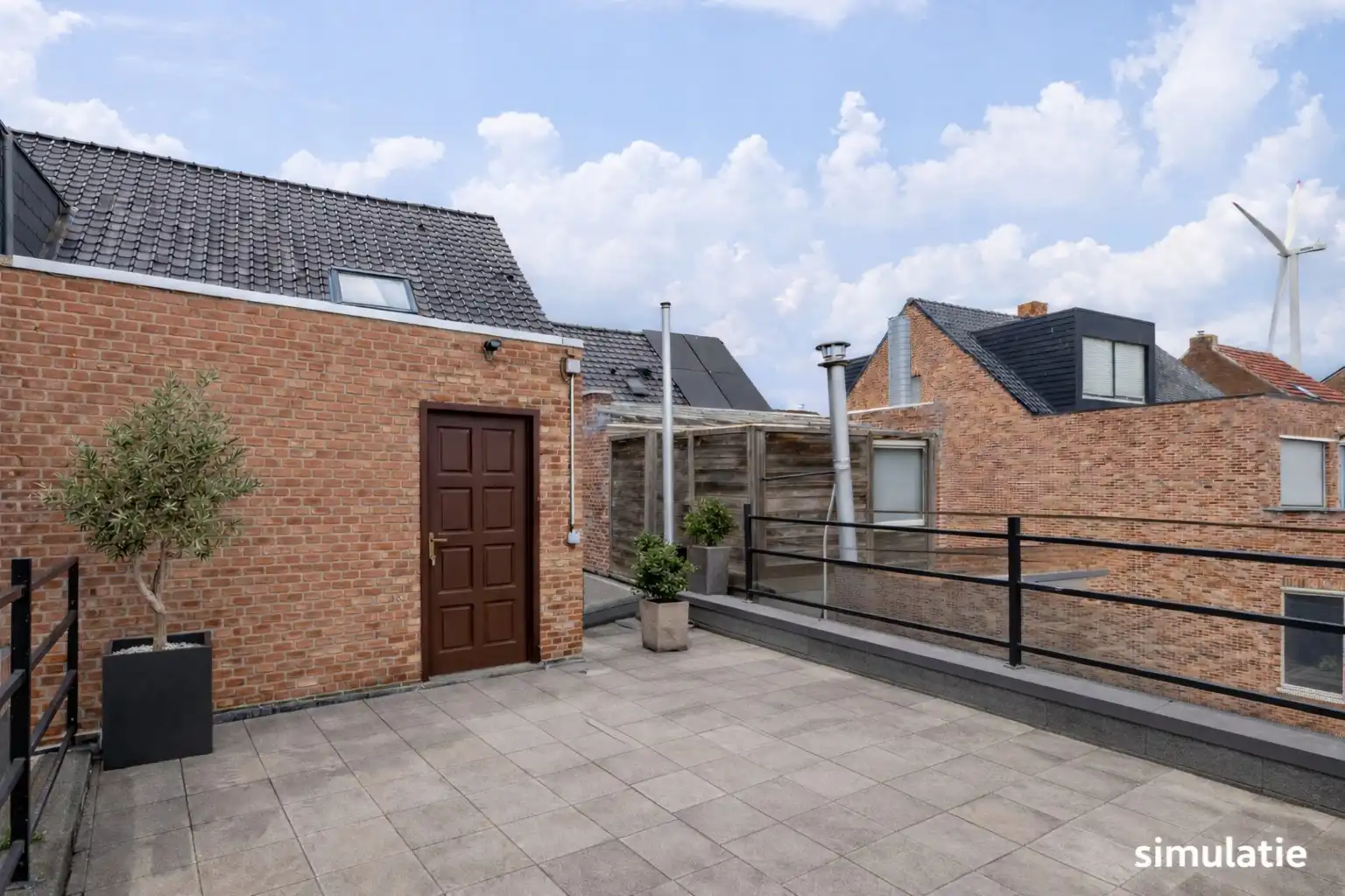 TE HUUR – Instapklare frituur met woongelegenheid, 3 garages en tuin – Olen foto 14