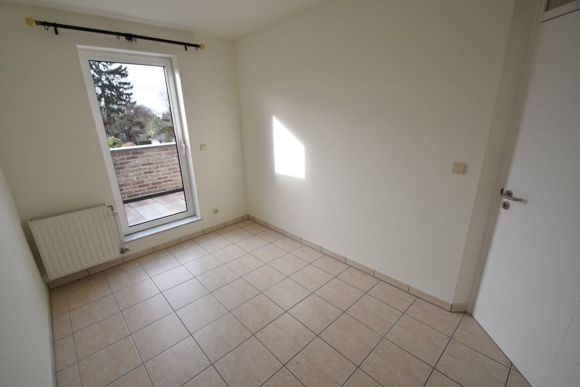 Vernieuwd gelijkvloers appartement met 2 slaapkamers foto 10
