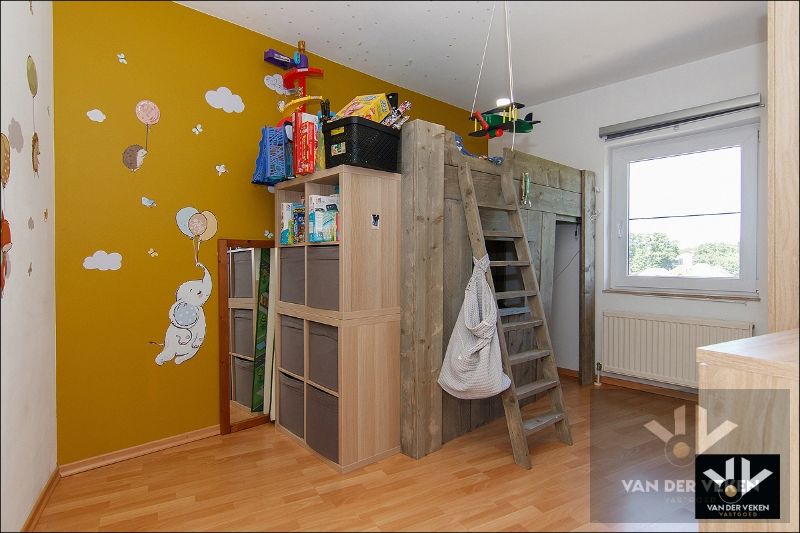 Instapklaar 2 slpk-appartement aan de standsrand van Genk foto 12