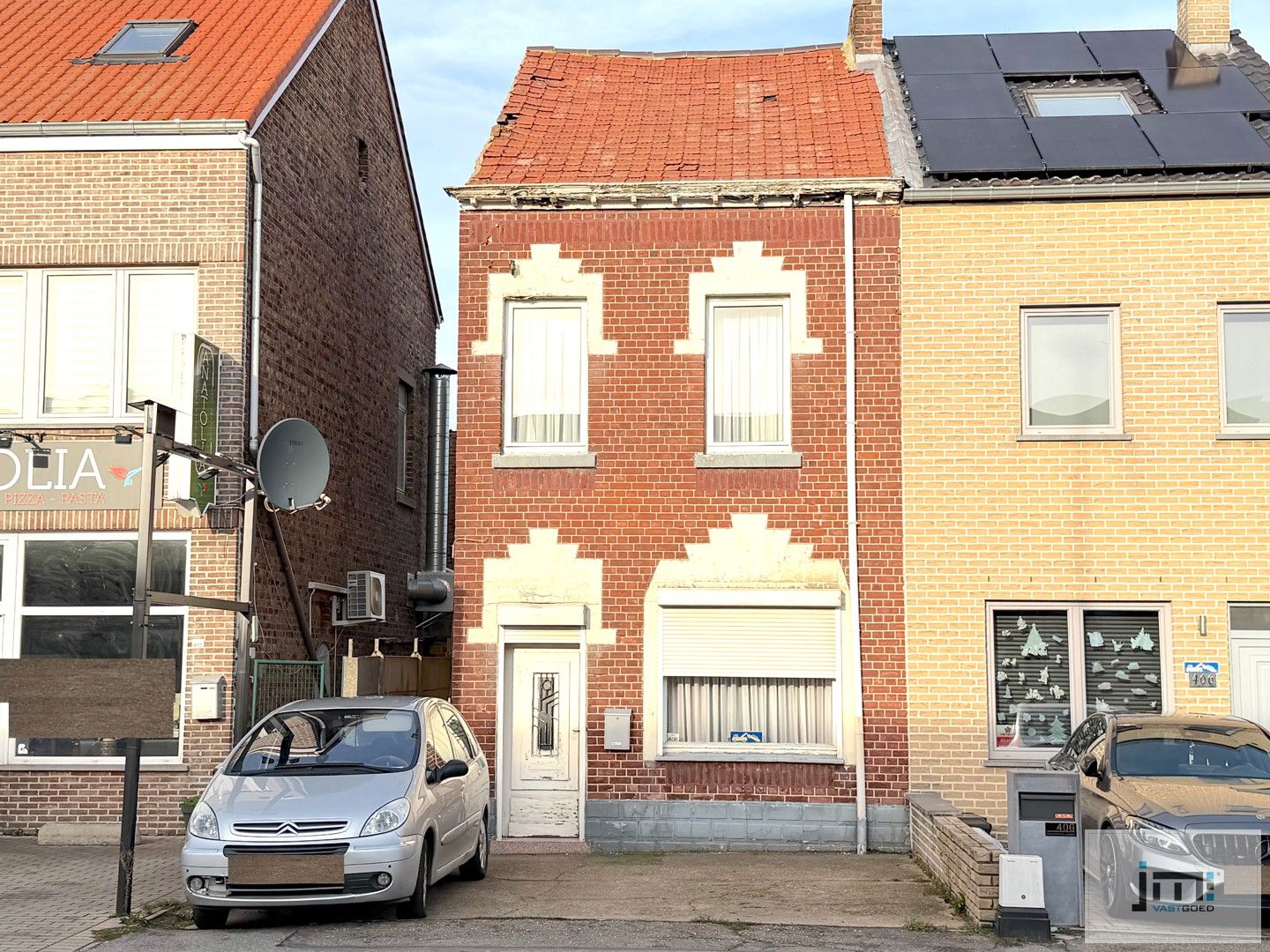 Hoofdfoto van de publicatie: Te renoveren woning