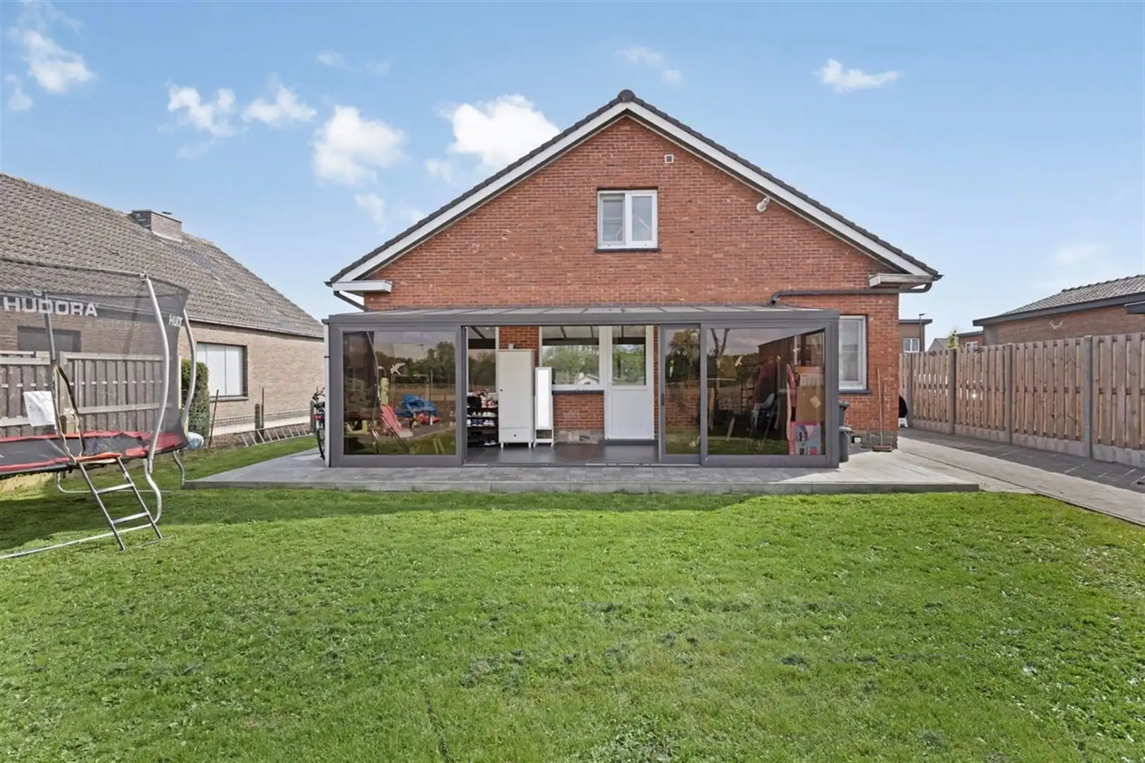 Instapklare open bebouwing op 480 m² met 3 slaapkamers en 2 badkamers. foto 20