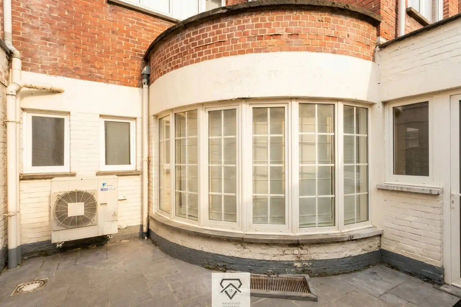 Karaktervol handelspand met royale woonst, 7 slaapkamers en sterk investeringspotentieel in Gent foto 14