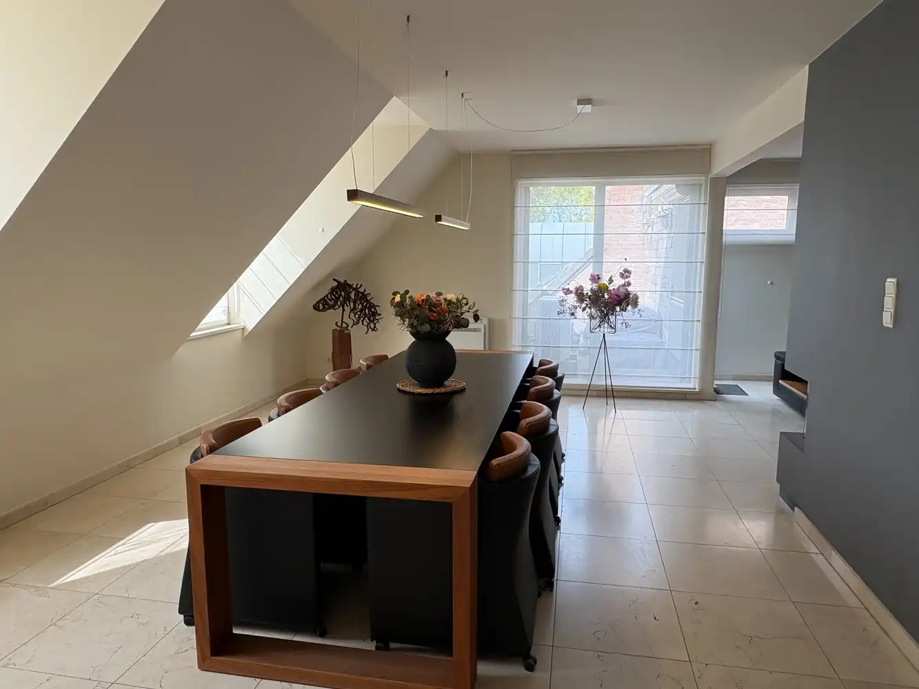 Riant instapklaar appartement (ca 204 m²) op de Kleine Ring met 2 staanplaatsen foto 6