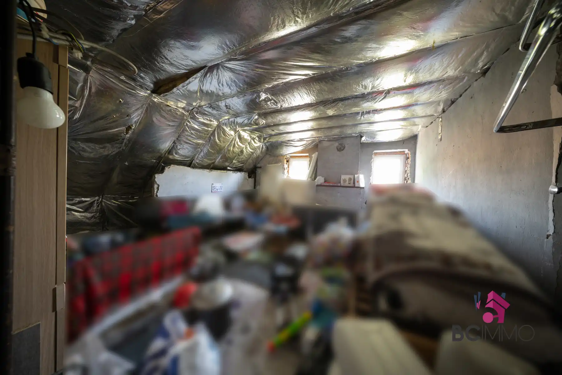 Halfopen bebouwing met twee woongedeeltes (125 m² + 95 m²) en tuin. foto 11