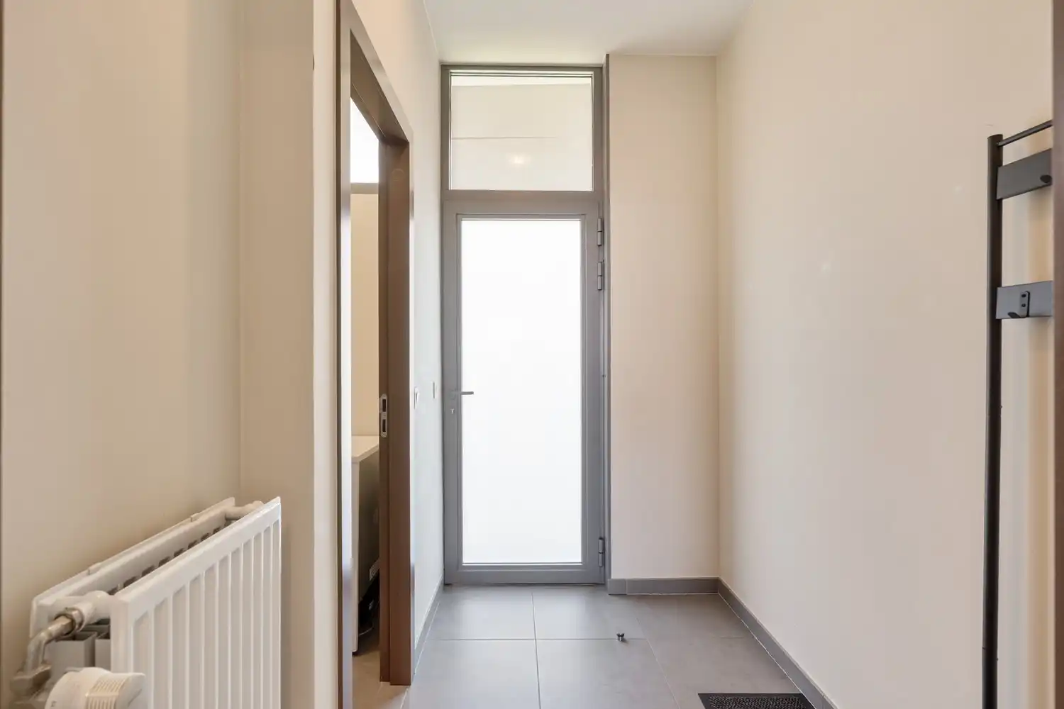 Modern en energiezuinig(A-label) appartement met 1 slaapkamer, een terras, een autostaanplaats, een kelder en een fietsenstalling te centrum Leuven! foto 17
