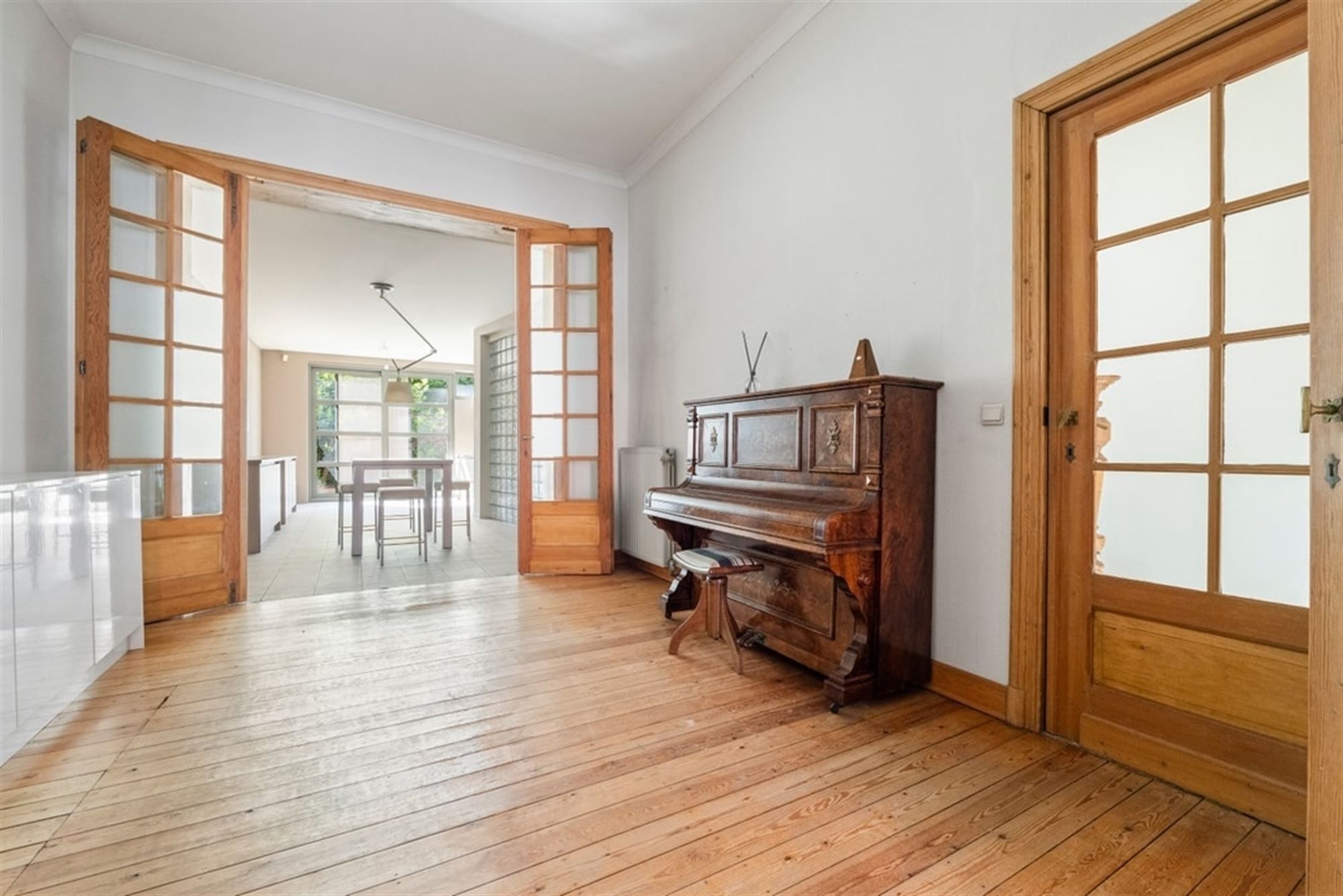 PRACHTIG HERENHUIS MET VEEL CHARME IN HET CENTRUM VAN SINT-TRUIDEN  foto 7