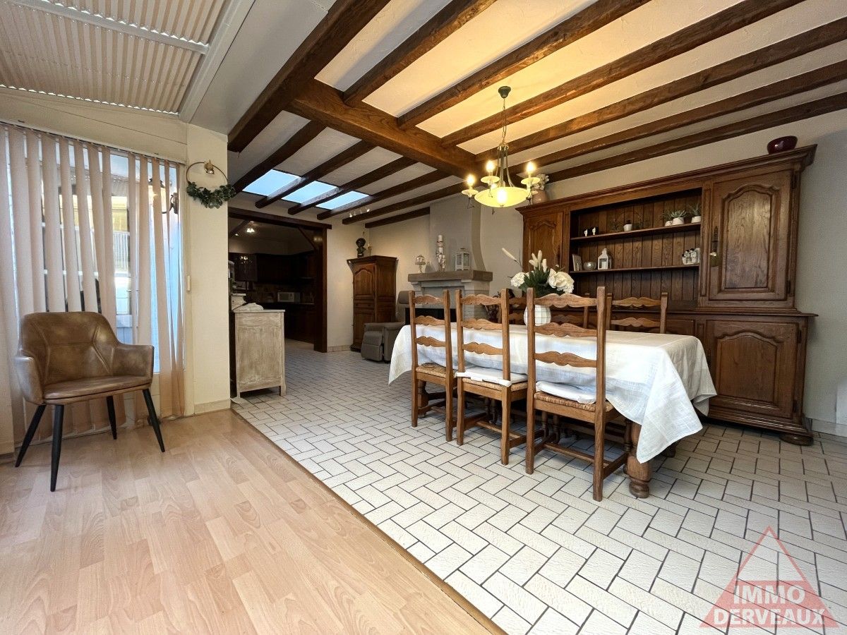 Beselare - Veelzijdig pand met potentieel foto 3