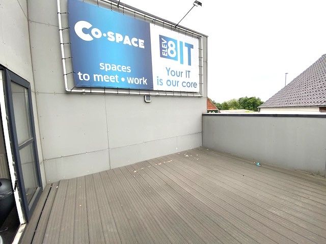 Instapklare kantoorruimte met gemeenschappelijke parking, nabij E313 foto 8