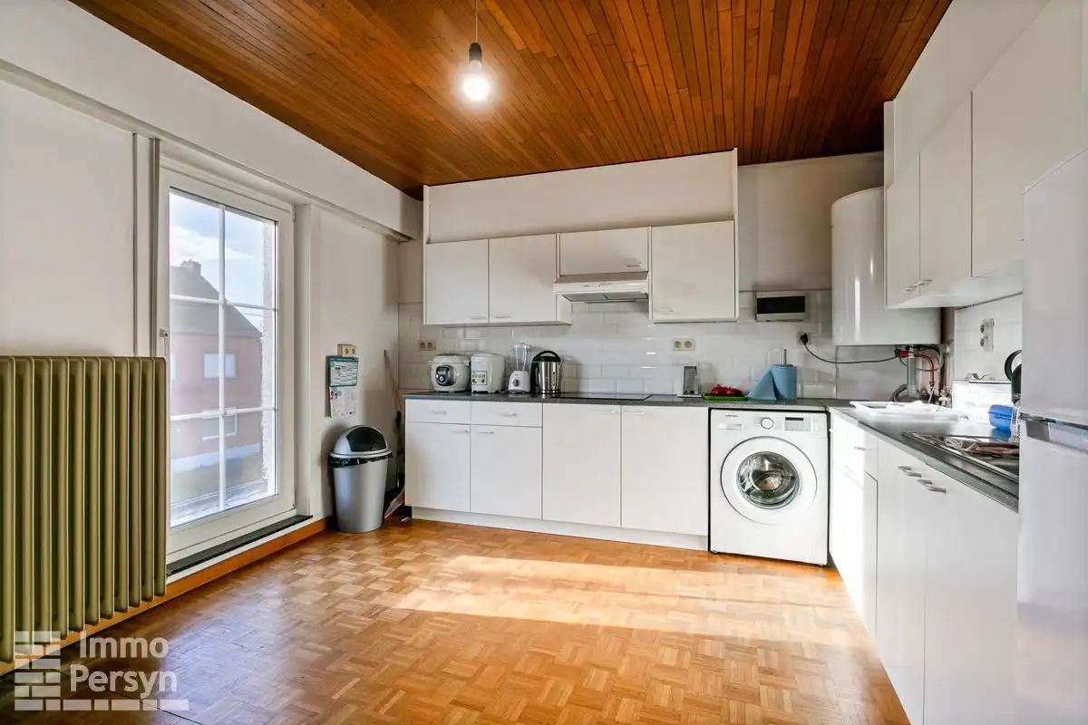 Commercieel pand (inclusief handelsfonds) met instapklaar appartement en achterliggend perceel foto 20