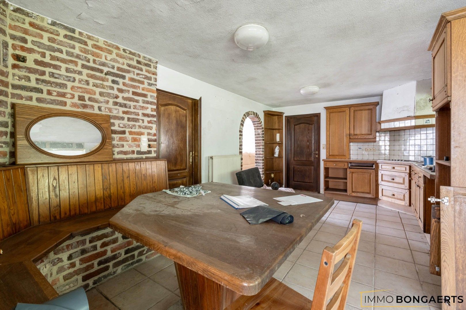 Rustig gelegen te renoveren woning op een uitzonderlijk perceel foto 10
