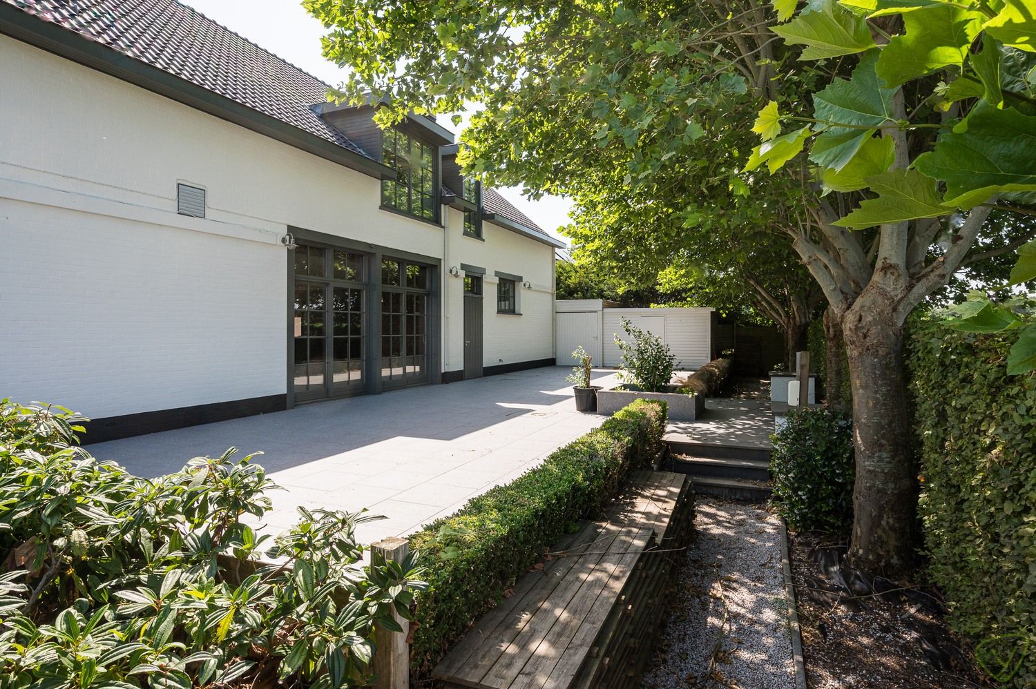 Veelzijdig handelspand met woonst op toplocatie in Lembeke foto 27