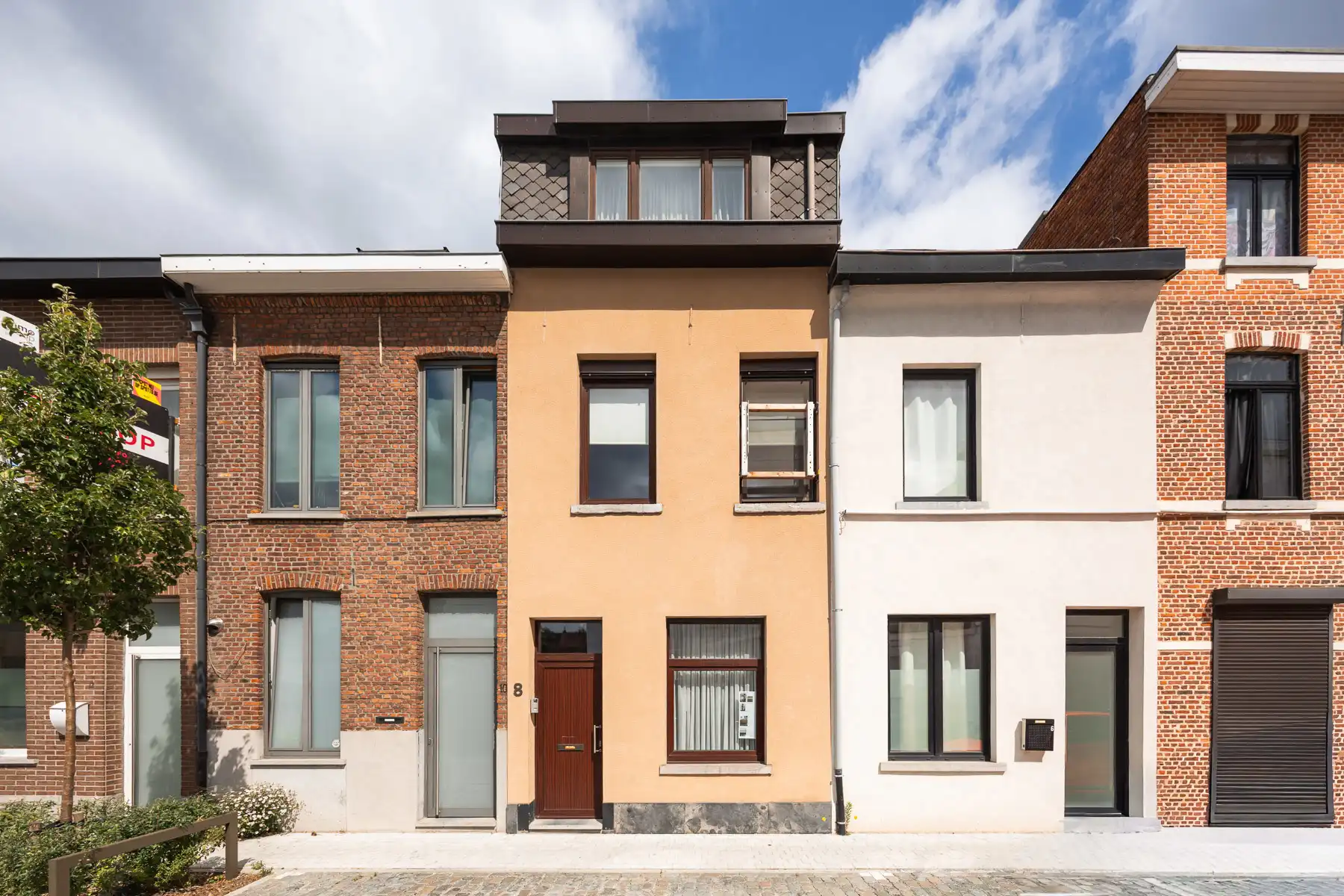 Ruime woning met veel potentieel in Mechelen foto {{pictureIndex}}