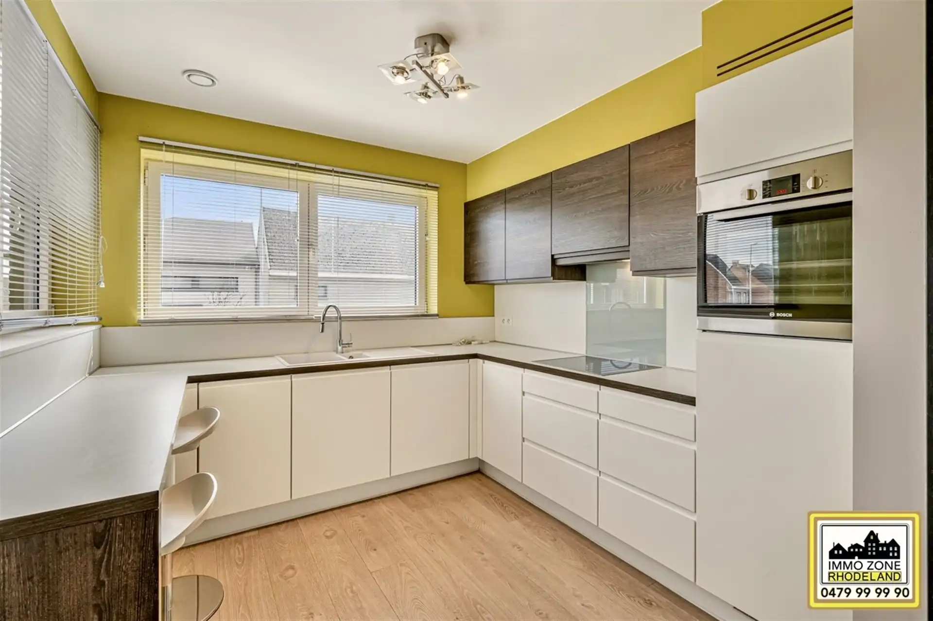 Prachtige instapklare woning met 4 slpks, garage en tuin foto 10