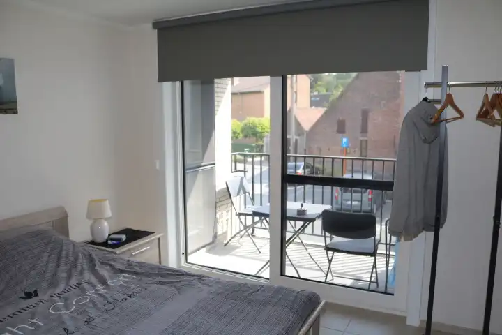 LICHTRIJK 2-SLAAPKAMERAPPARTEMENT MET TERRAS & STAANPLAATS NABIJ MARKT GAVERE foto 12