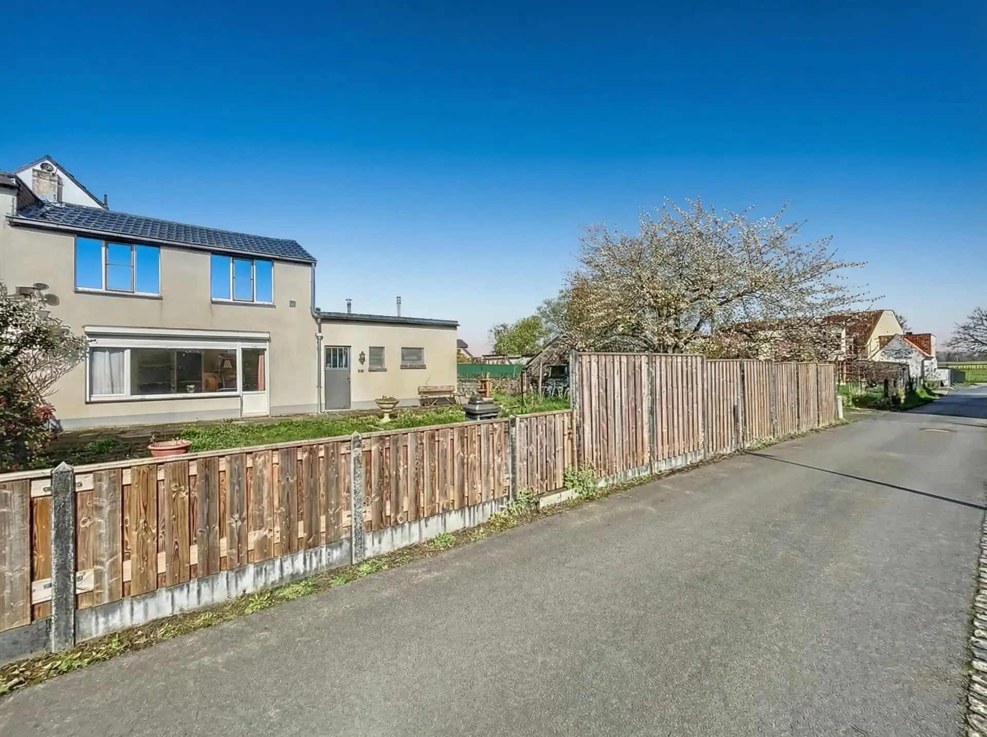 Half open bebouwing  op 227m² op toplocatie in doodlopende straat foto 9