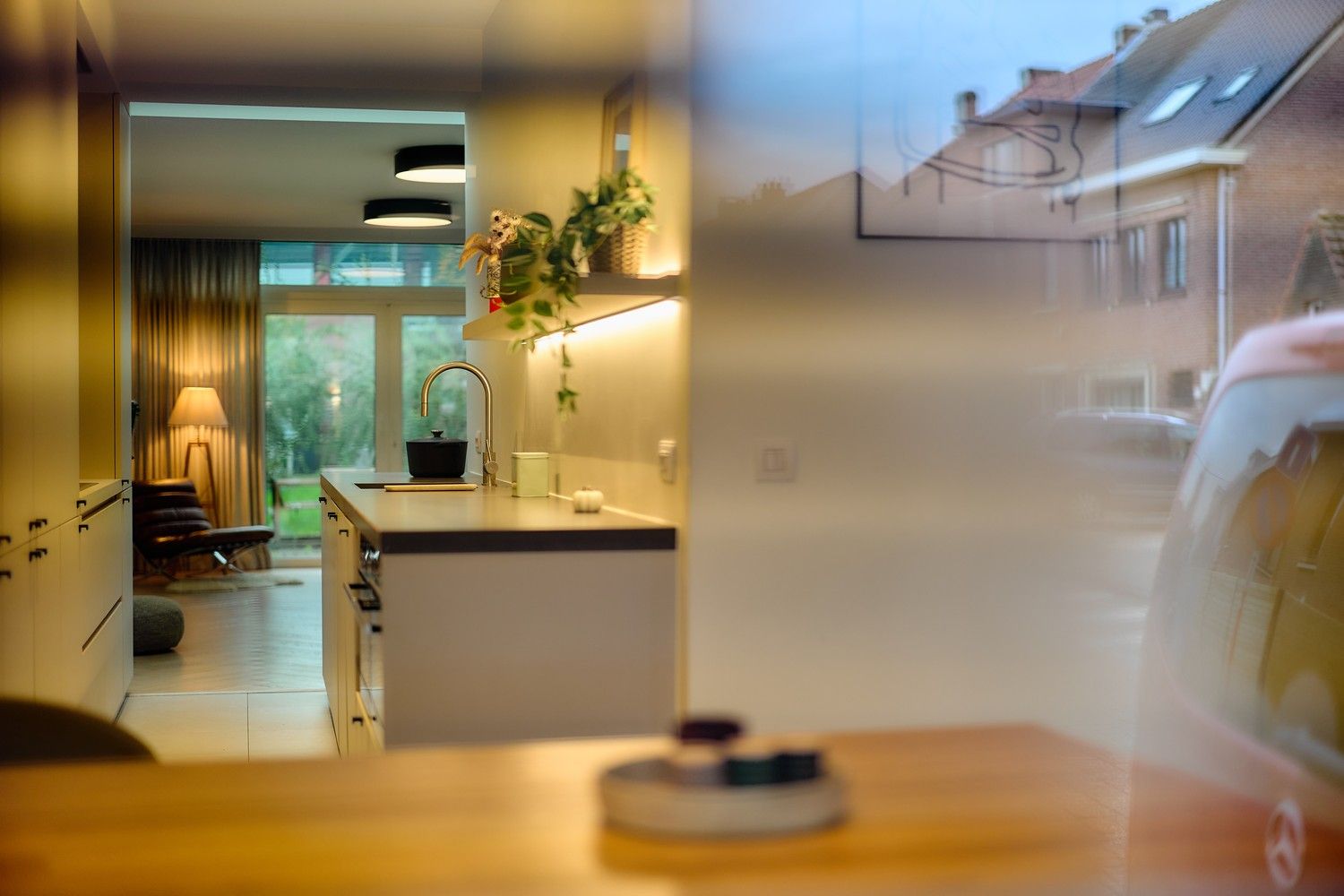 Gerenoveerde interbellum burgerwoning met 4 slaapkamers en grote tuin. foto 30