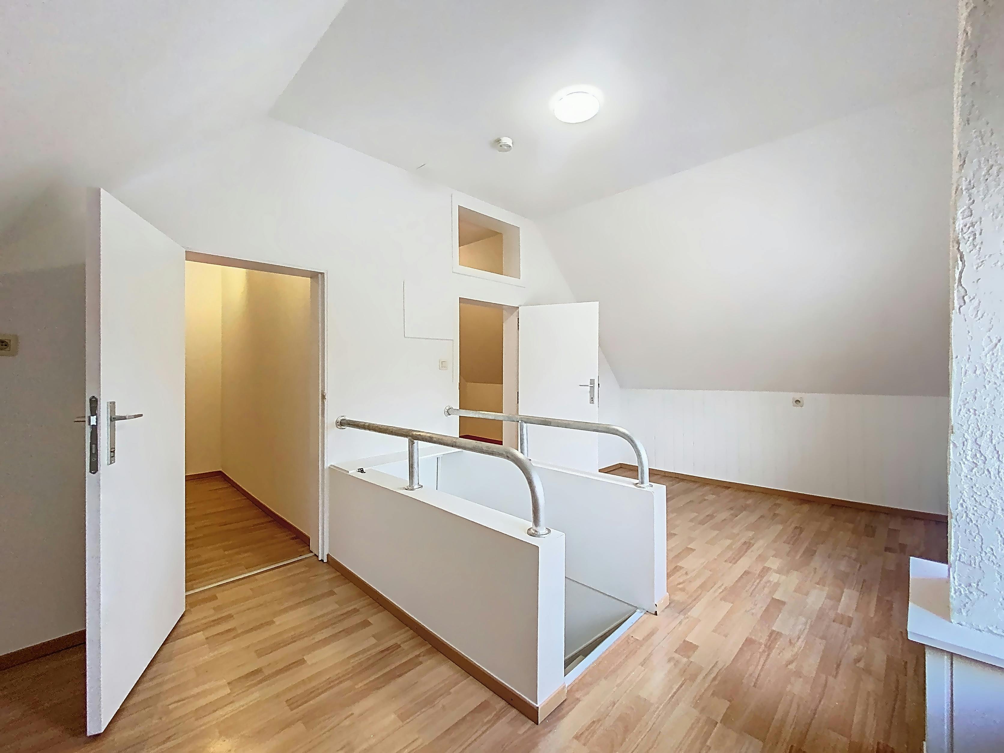 Ruime halfopen woning met 5 slaapkamers in Aalter foto 15