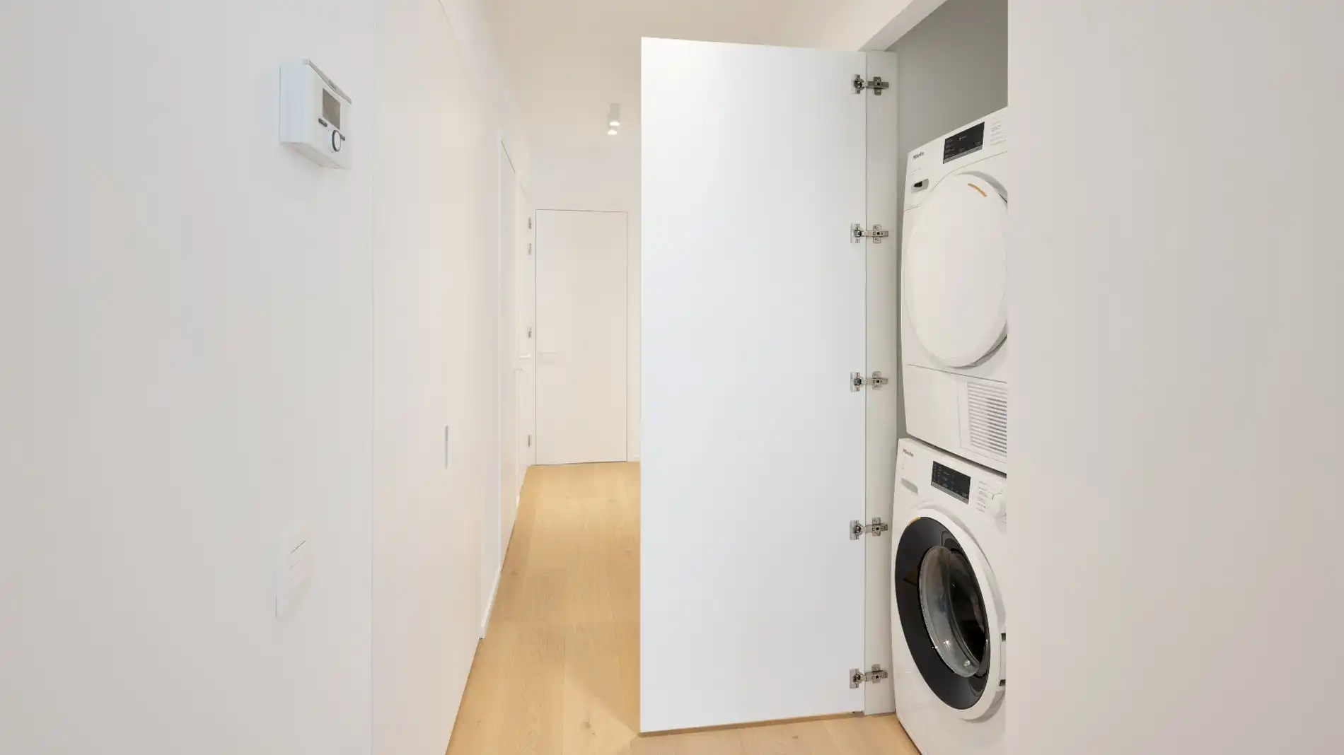 Subliem gerenoveerd appartement in centrum Knokke foto 13