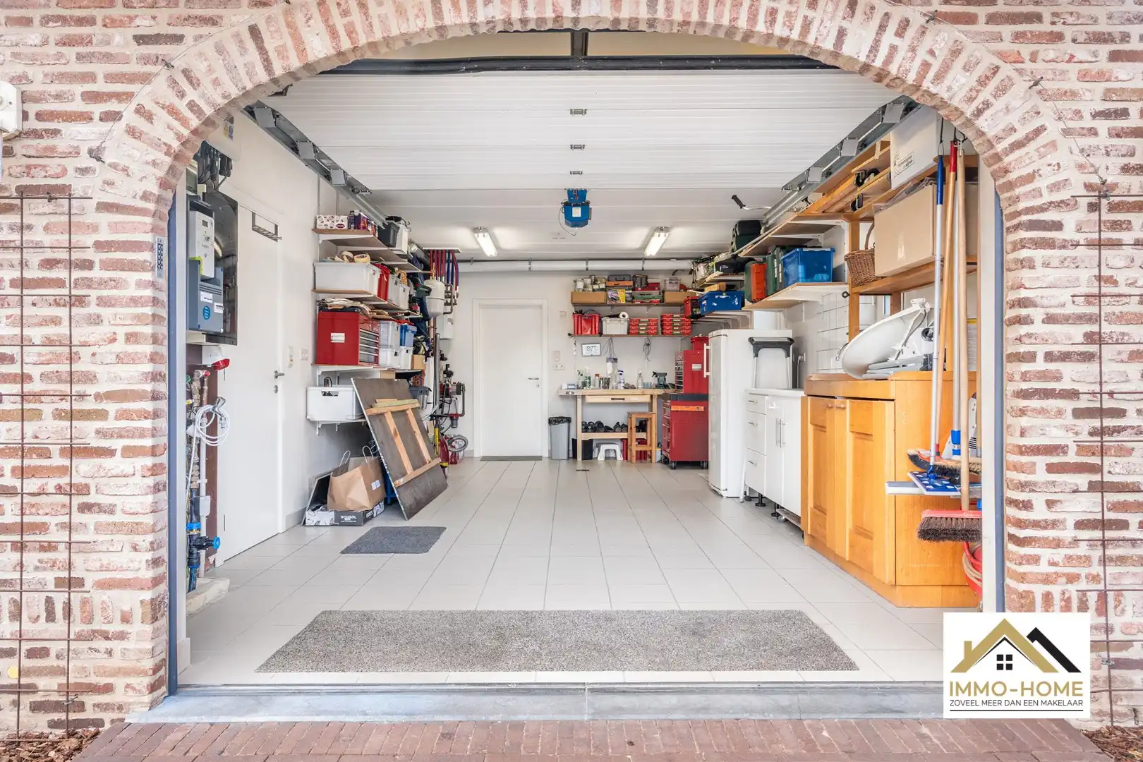 Jonge prachtige woning met enorm volume!! foto 25