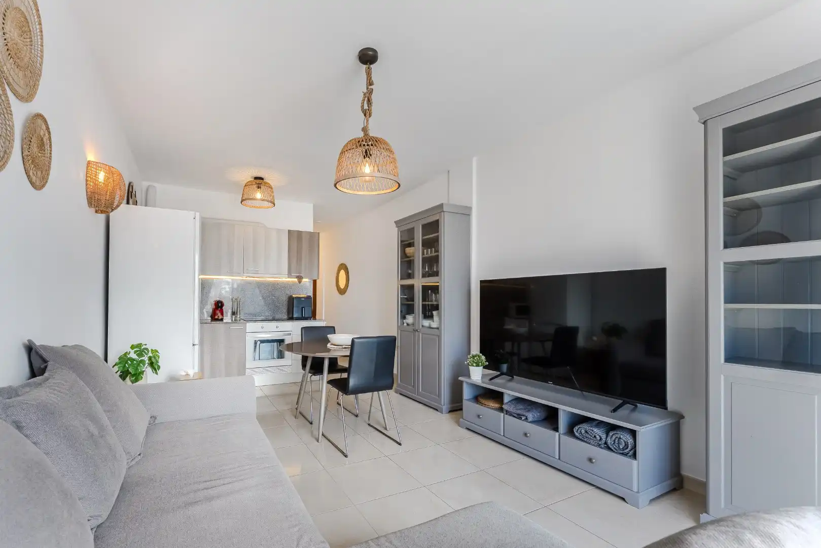  Gerenoveerd appartement met toegang tot het strand foto 4