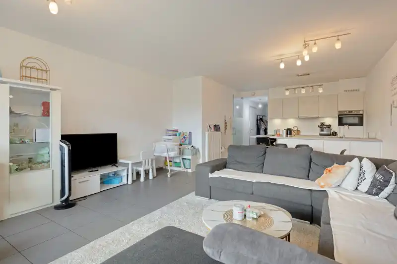 Luxueus appartement te koop in Overreke, Gent - Moderne voorzieningen, 2 slaapkamers, autostaanplaats  en kelder! foto 3
