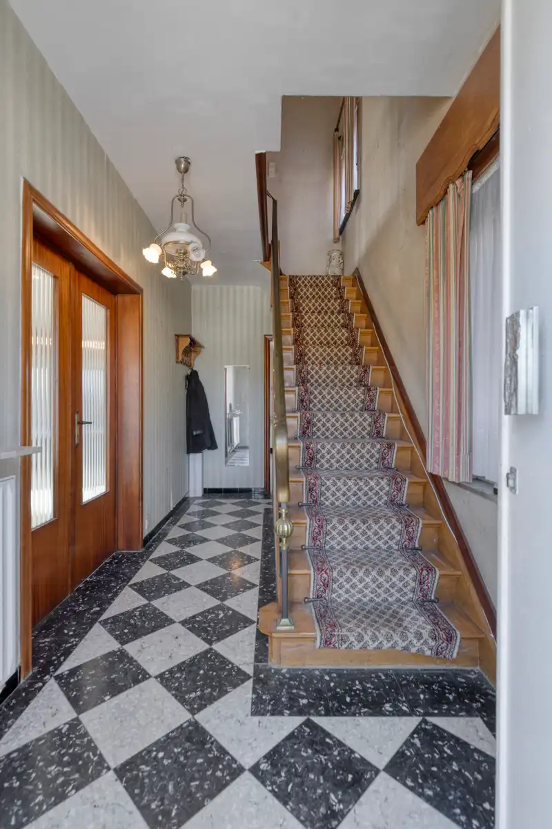 Te renoveren open bebouwing met prachtig uitzicht in Meldert foto 9