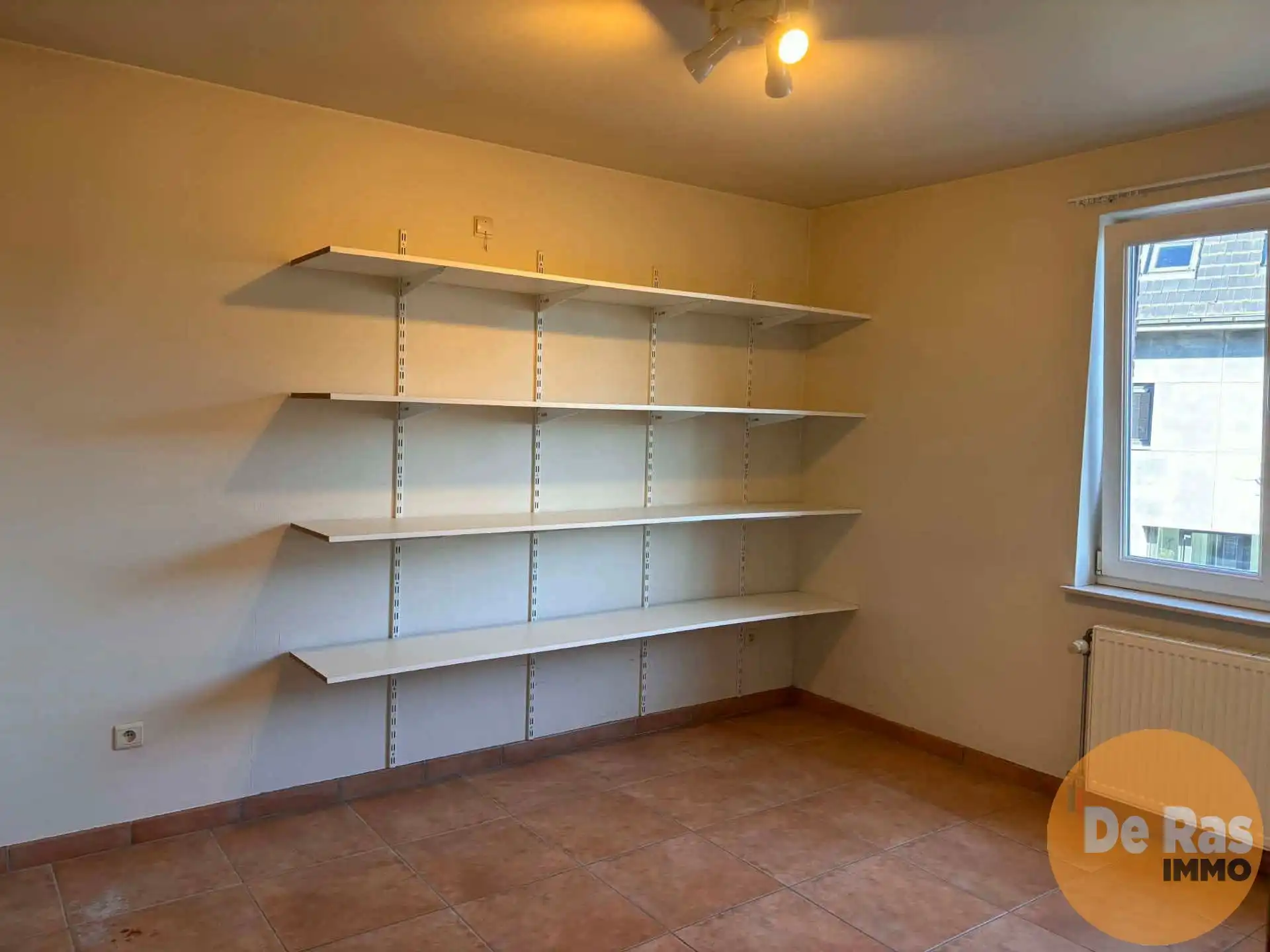 KALKEN - Ruim appartement met garage foto 11