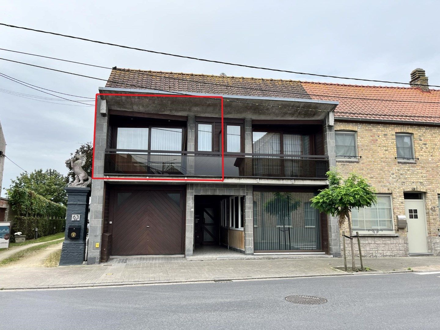 Ruim appartement met 2 slaapkamers en autostaanplaats te Leke foto 1