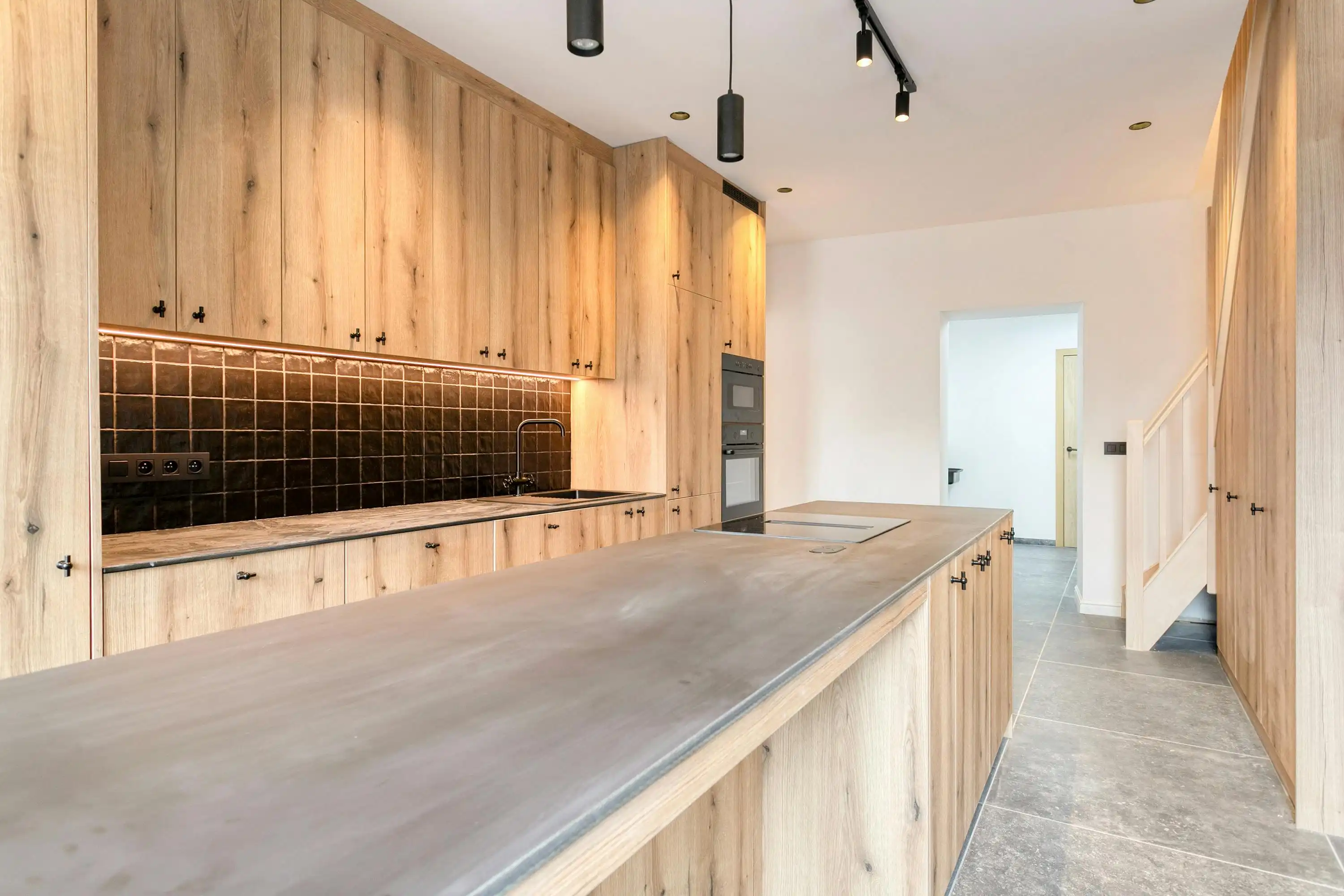 Mooi gerenoveerd huis te koop in Brakel foto 7