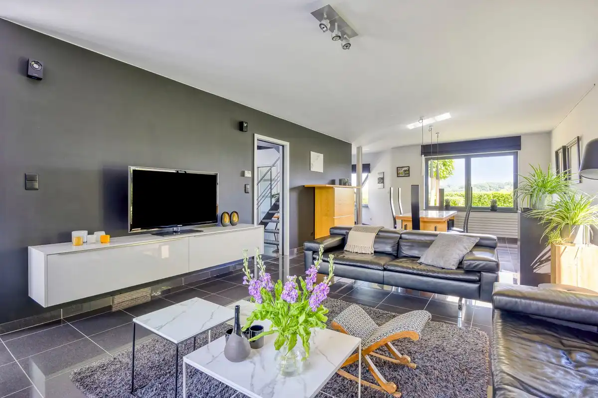 gezellige en lichtrijke villa op 9,50 are - 100 % instapklaar foto 12