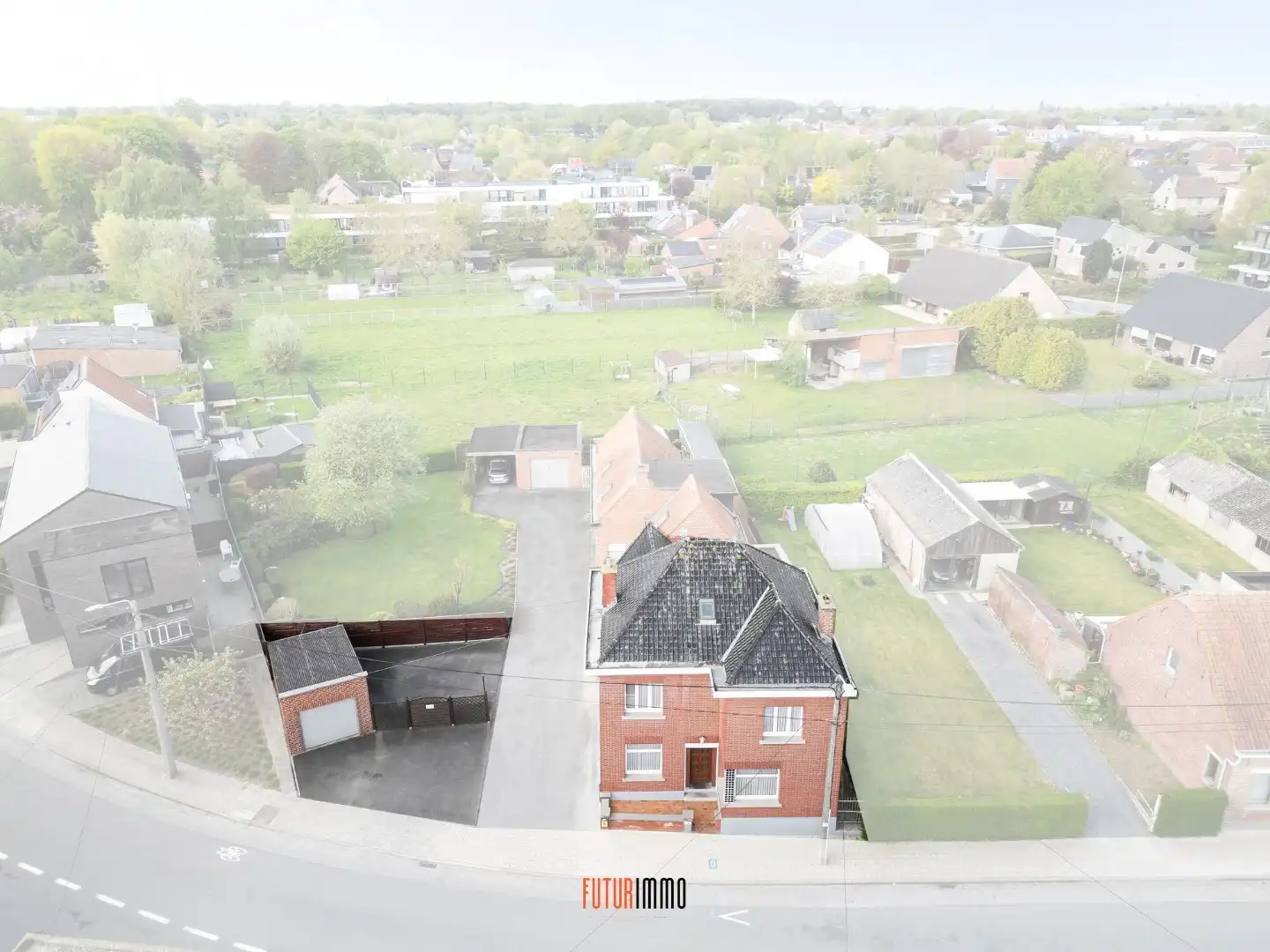 Karaktervolle alleenstaande woning in Rumbeke foto 3