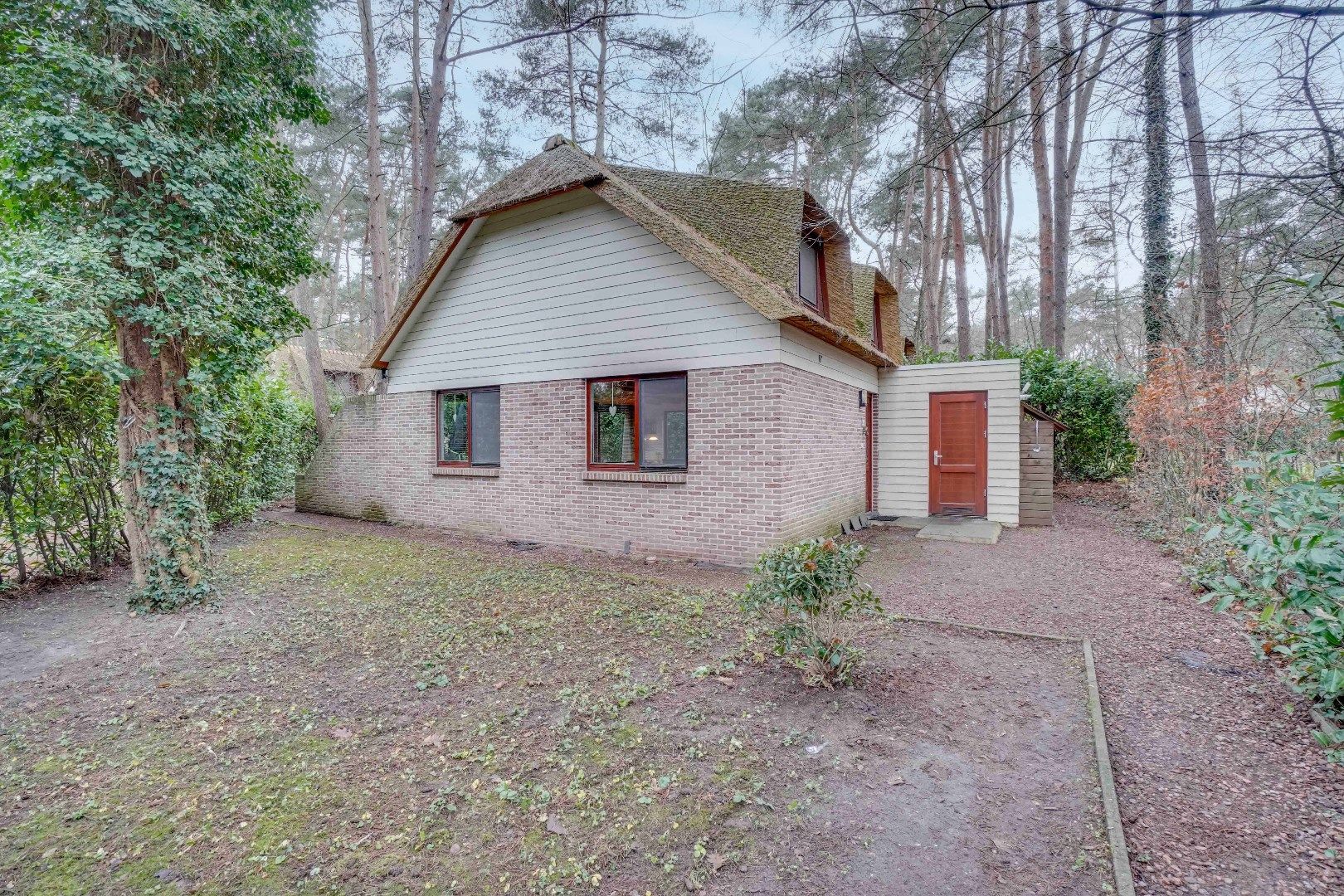 VAKANTIEWONING INCLUSIEF INBOEDEL OP HET VIJVERDORP TE REKEM !  foto 22