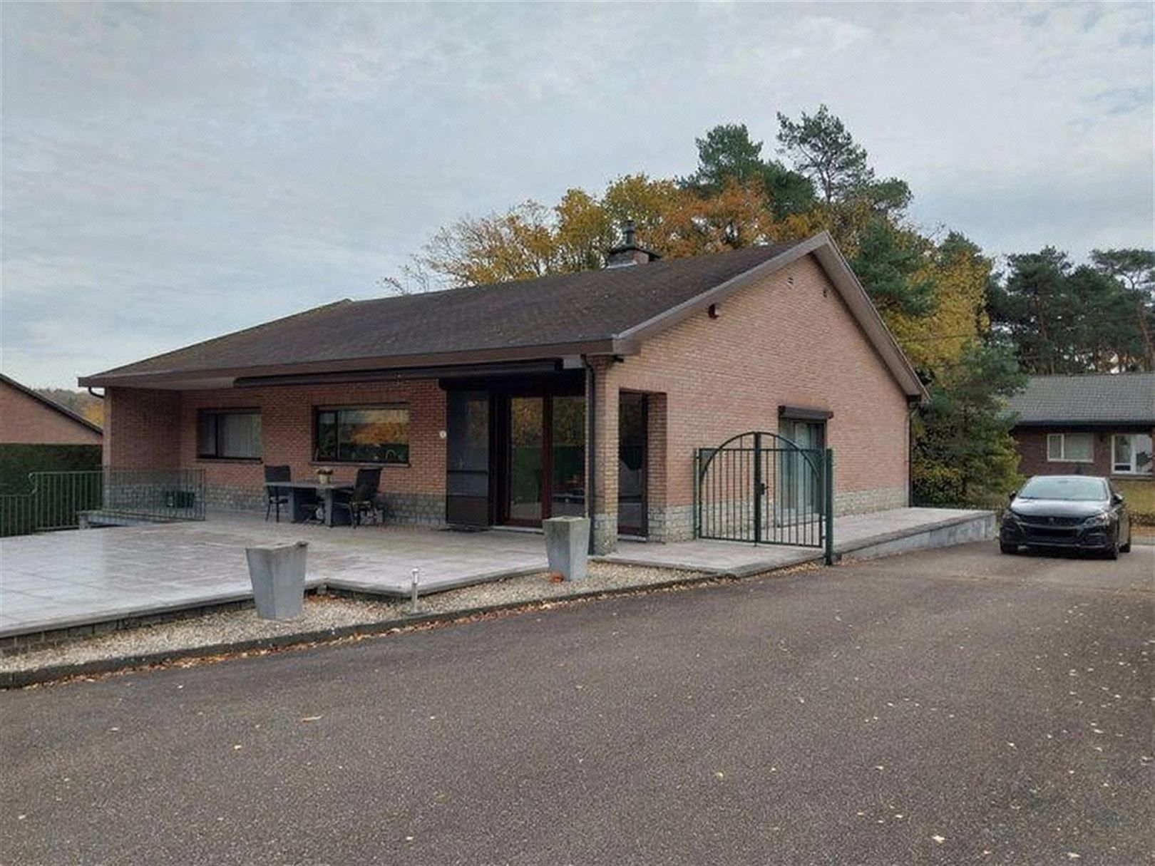 TE HUUR: Vrijstaande ruime woning met 3 slaapkamers en ruime loods! foto 18