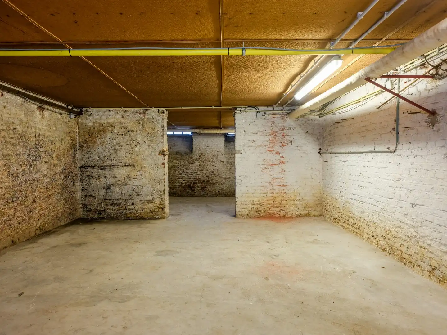 Ruime pastorie met 4 slaapkamers, tuin en garage te Emelgem foto 30