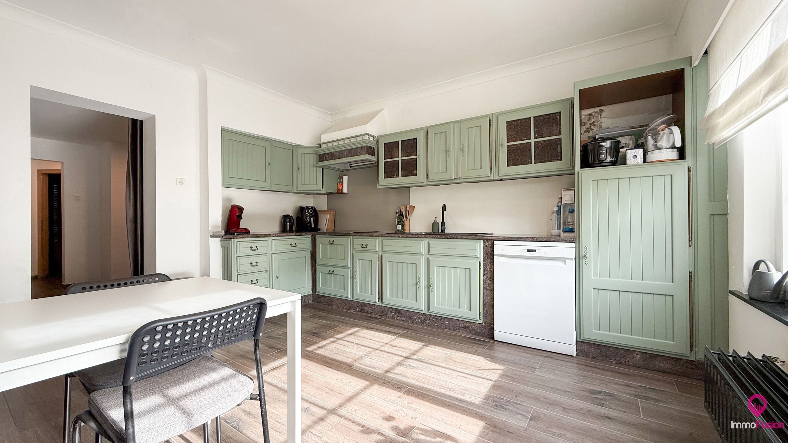 Instapklare woning met charme, 3slpk en grote tuin! foto 12