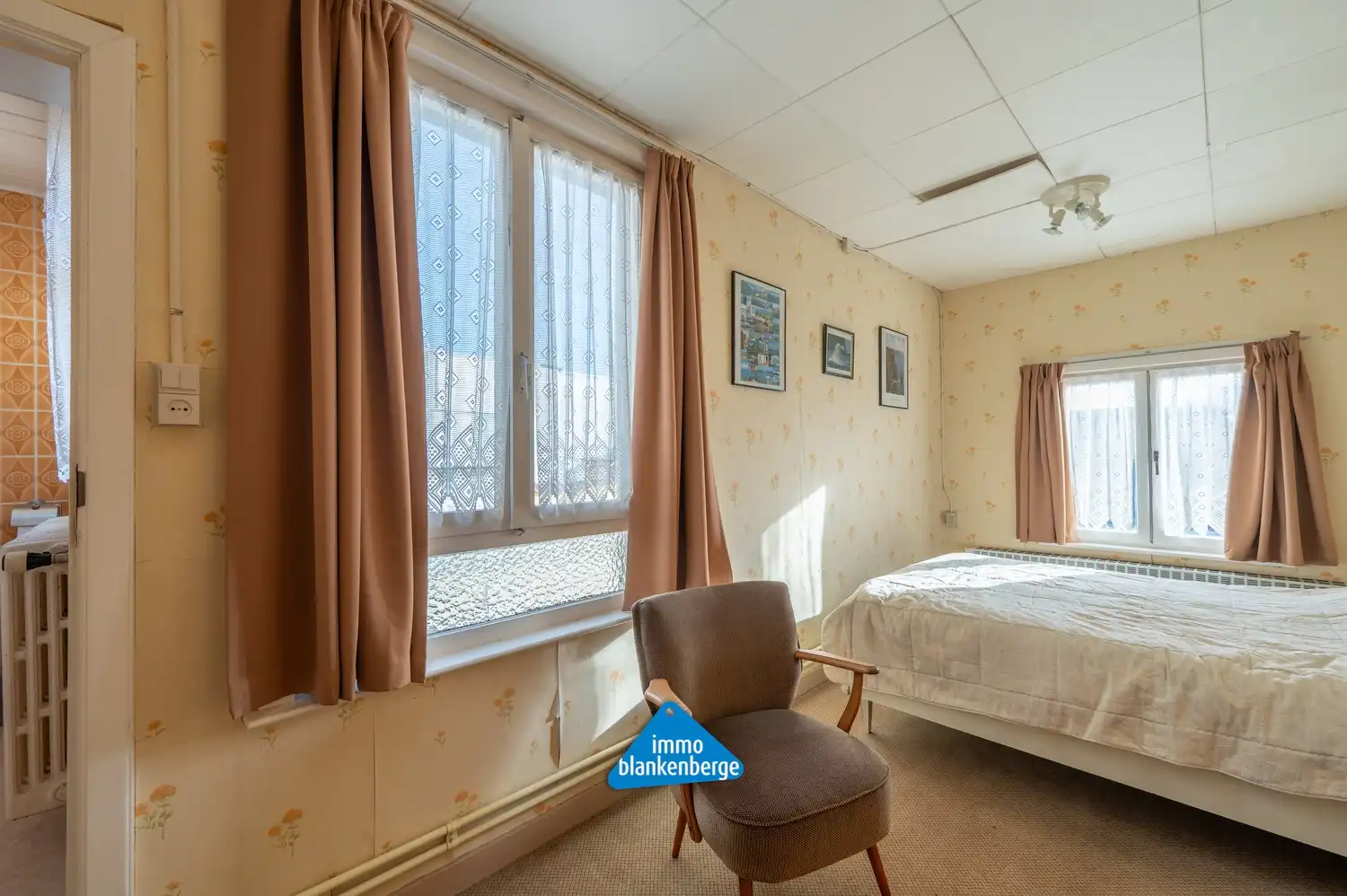 Grote gezinswoning met tuin en 7 slaapkamers nabij centrum en zee foto 18