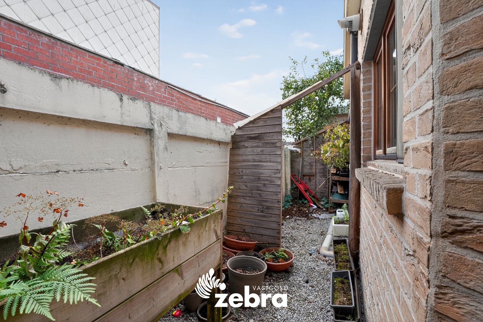 Instapklare woning met 4 slaapkamers en aanpalend stuk grond te Tielt! foto 23
