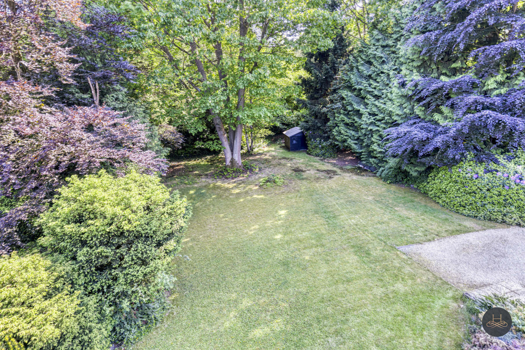 Verrassend ruime open woning met prachtige tuin foto 28