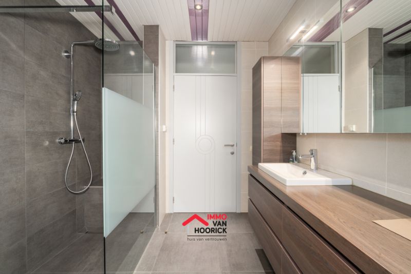 Mooie ruime woning 3 slaapkamers op 855m² foto 11